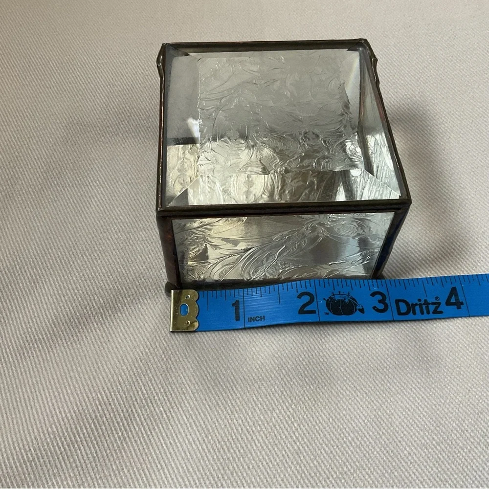 Vintage Etched Glass Trinket Box Curio Jewelry 3” Square Hinged